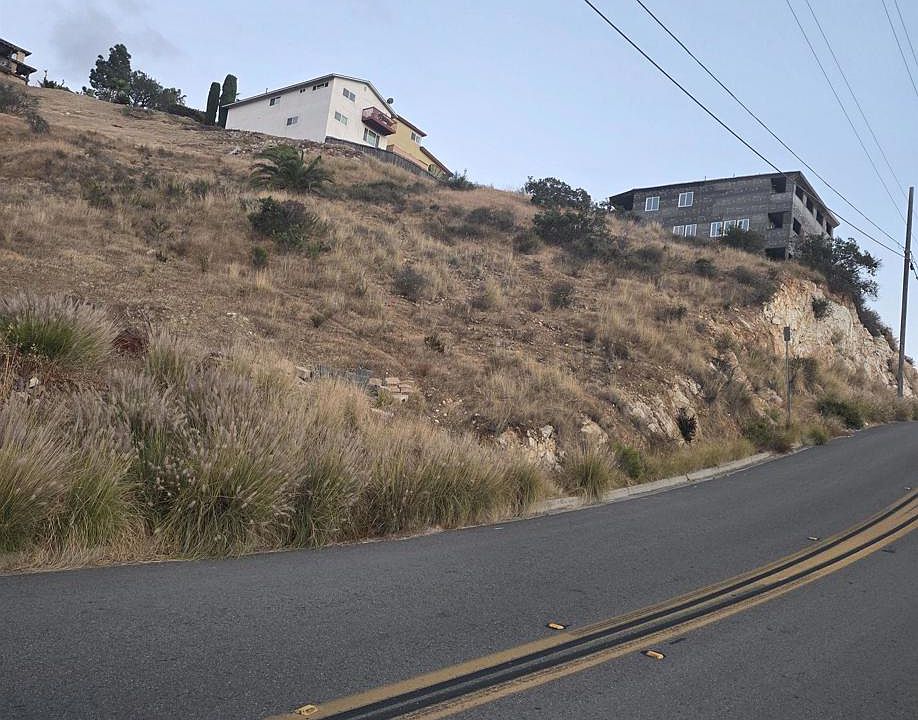 1st image of Grand Ave