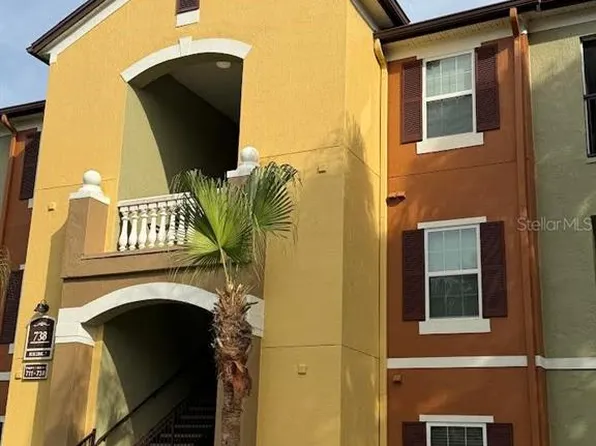 738 Crest Pines Dr APT 718, Orlando, FL 32828