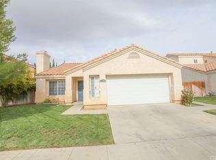 2145 Mark Ave, Palmdale, CA 93550