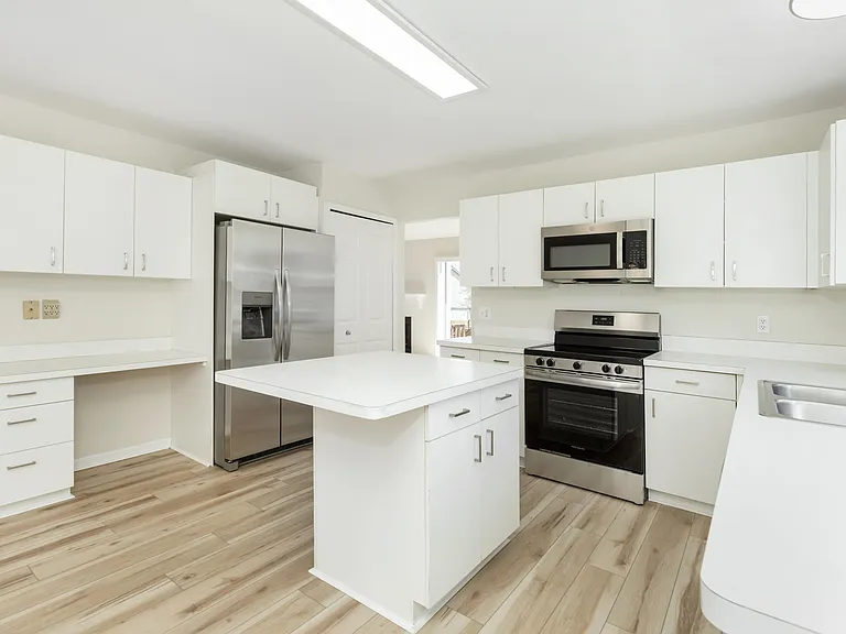 37743 Avon Ln — Photo 13