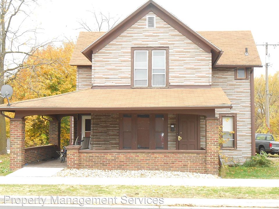 1st image of 313 1/2 N 1st St