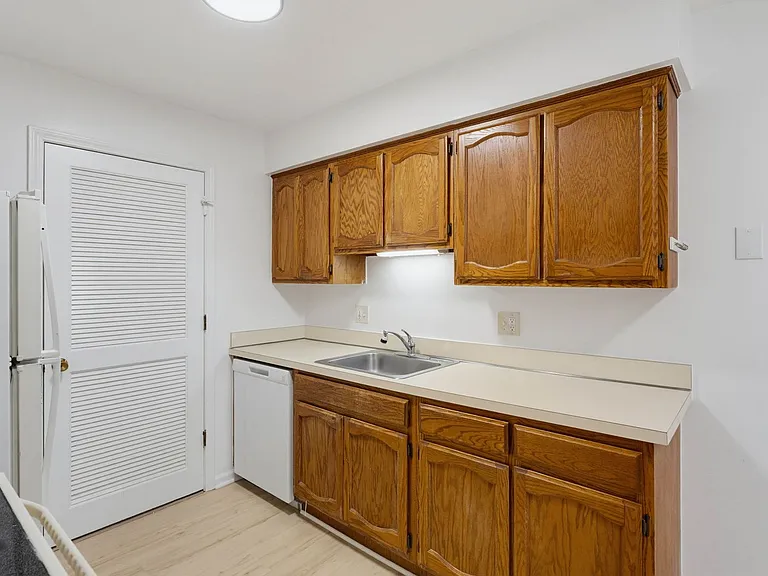 18600 Fraser Group — Photo 8