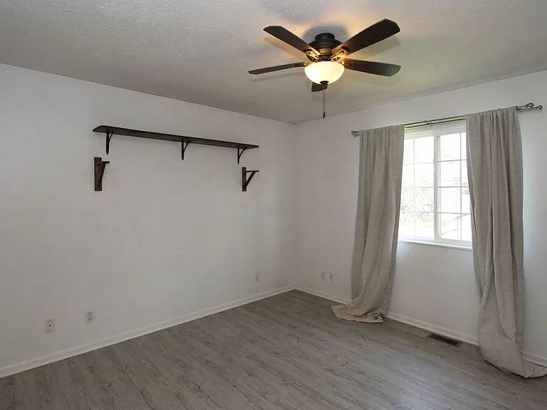 3540 W Garfield St — Photo 10