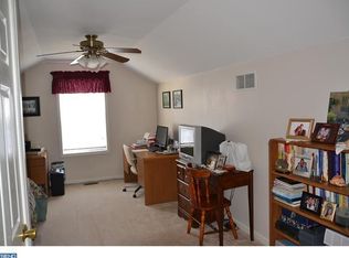 11 Hillside Ln, Berlin, NJ 08009