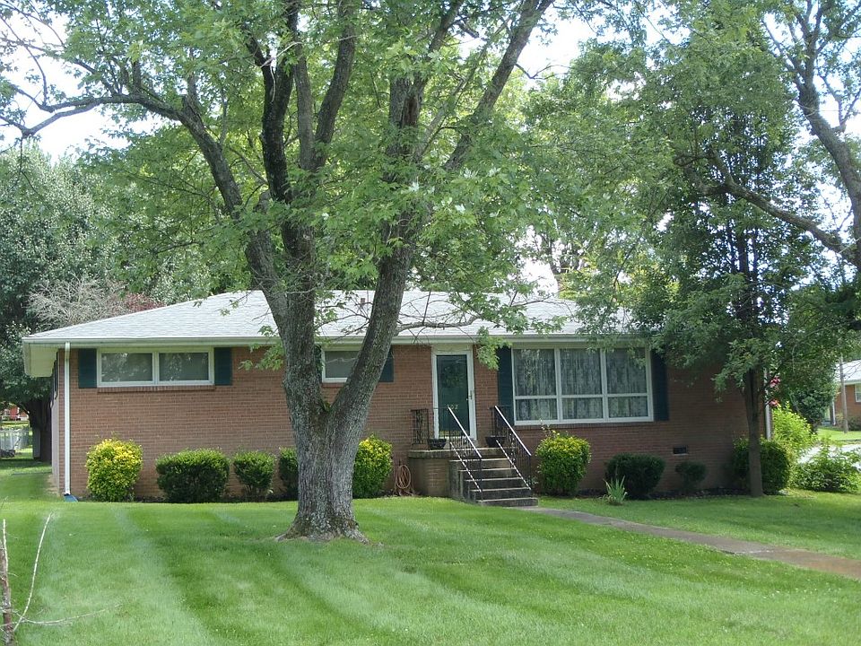 1st image of 302 Fairlane Dr