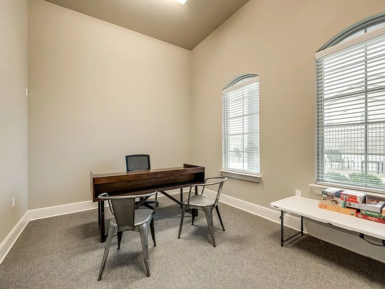 Majors Place — Photo 39