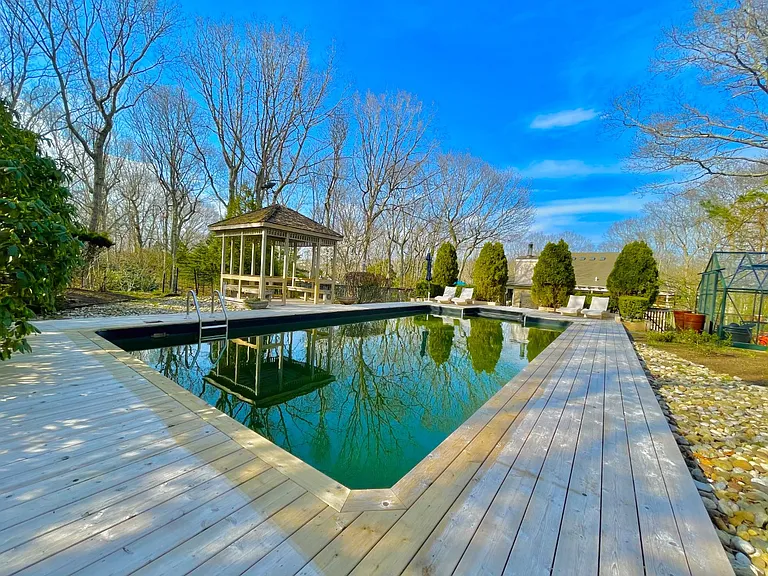 Peconic Hills Dr — Photo 25