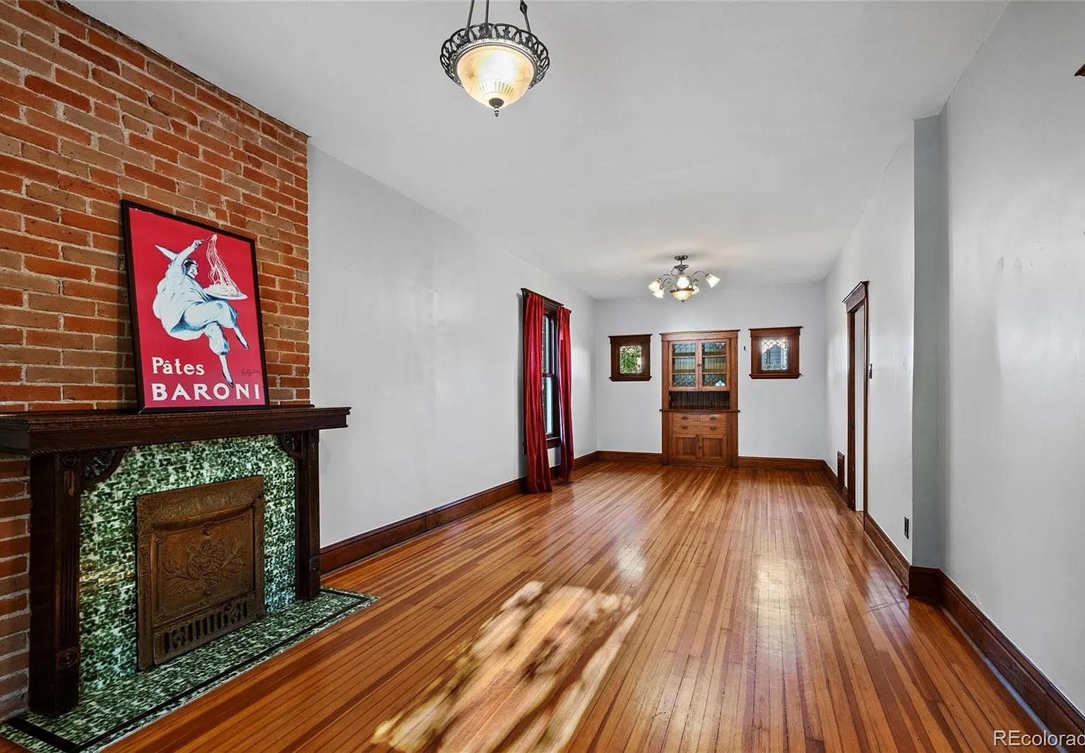 3 bed, 2.5 bath, 2016 sqft, $3,400 — Photo 3