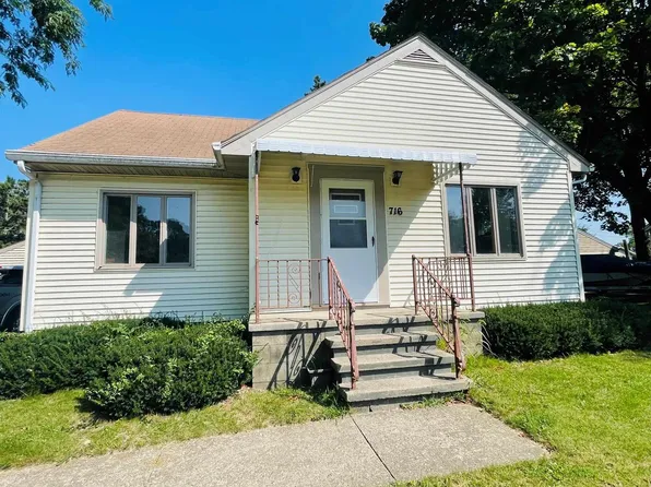 716 Scott Street, Beaver Dam, WI 53916