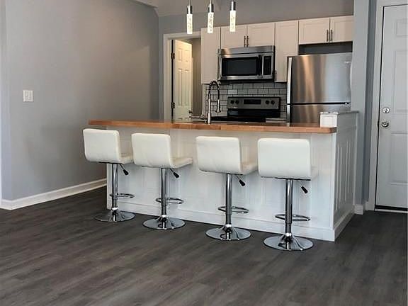 3rd image of 303 Oak St #1