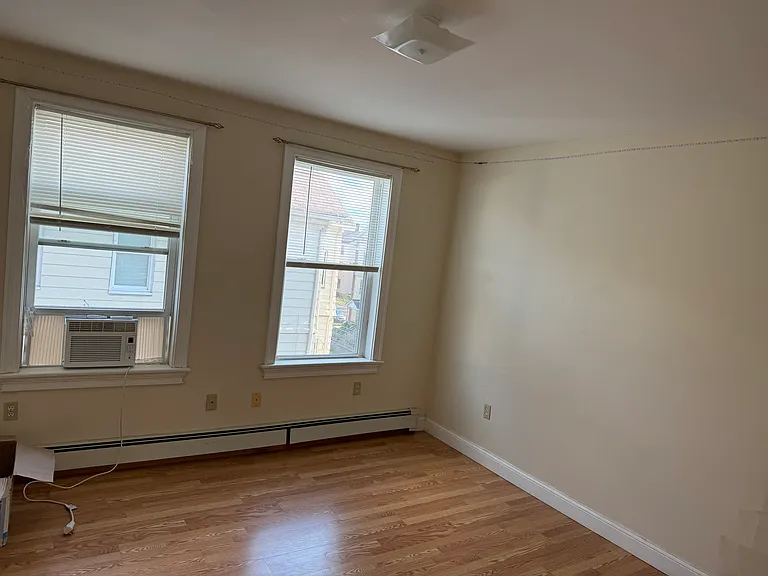 95 Lyman St #3 — Photo 7