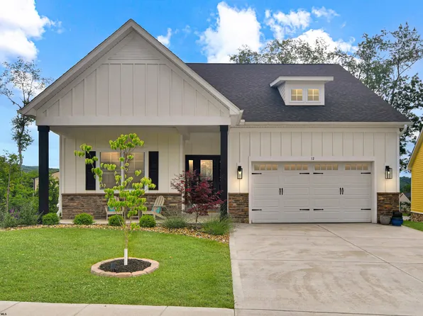12 White Birch Cir, Morgantown, WV 26508