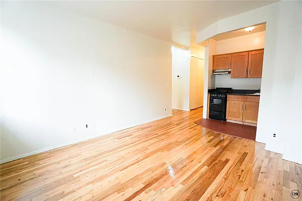 Rented by DSA Realty | media 17