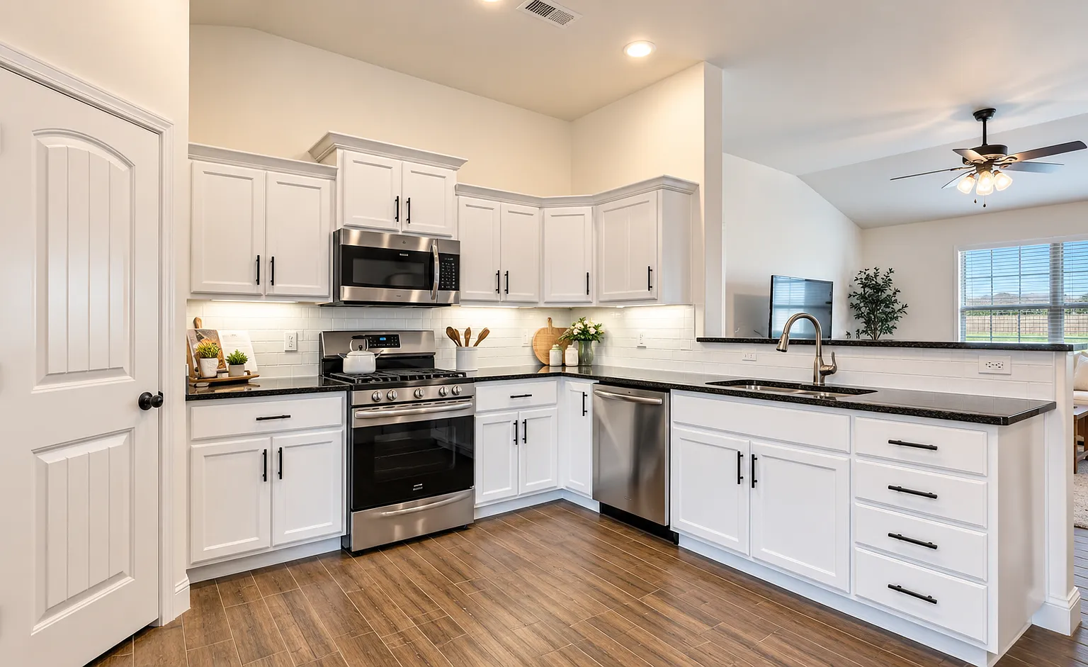 3 bed, 1500 sqft, $2,000 — Photo 4