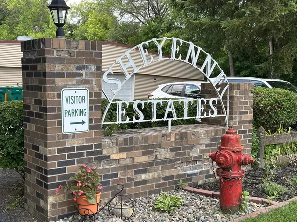530 6th Ave W APT 3, West Fargo, ND 58078