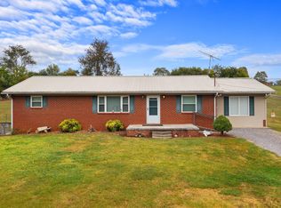 3285 Robinson Creek Rd, Morristown, TN 37813