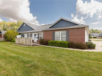 517 Heatherwoods Dr, Elyria, OH, 44035