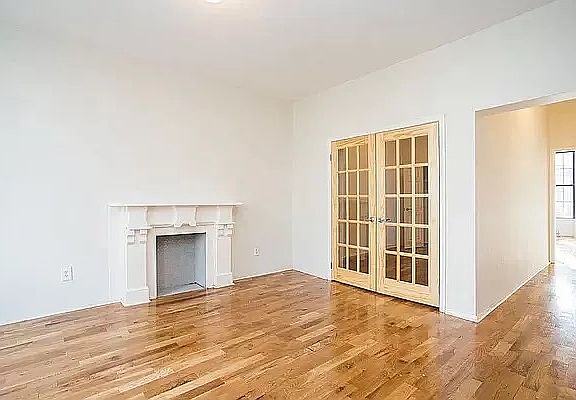 2nd image of 395 Jefferson Ave #2D