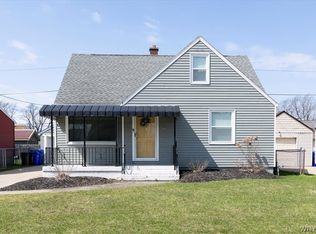 34 Lyndale Ct, West Seneca, NY