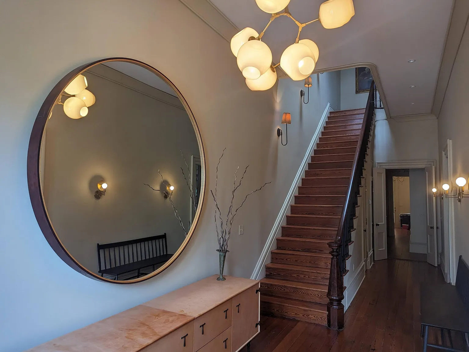 6 bed, 4.5 bath, 5655 sqft, $15,000 — Photo 3