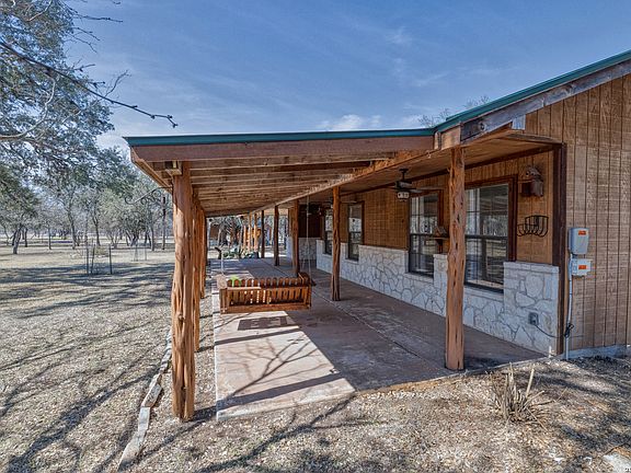 3rd image of 119 Kahn