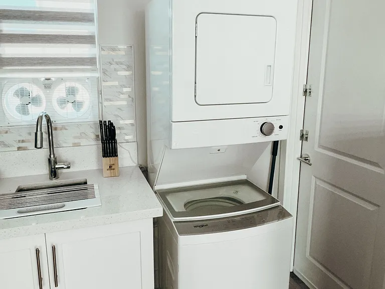 2415 Calle Grandon — Photo 5