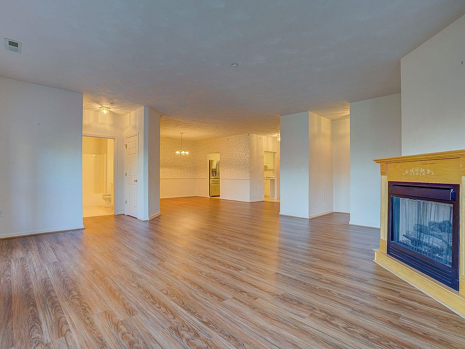 1st image of 4434 Pheasant Ridge Rd SW Unit 201