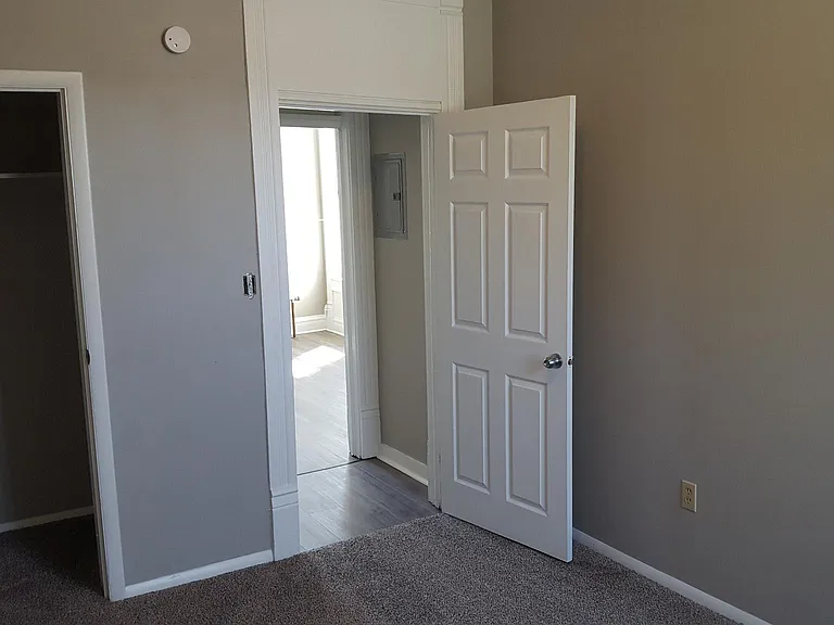 341 Park Ave #4 — Photo 8