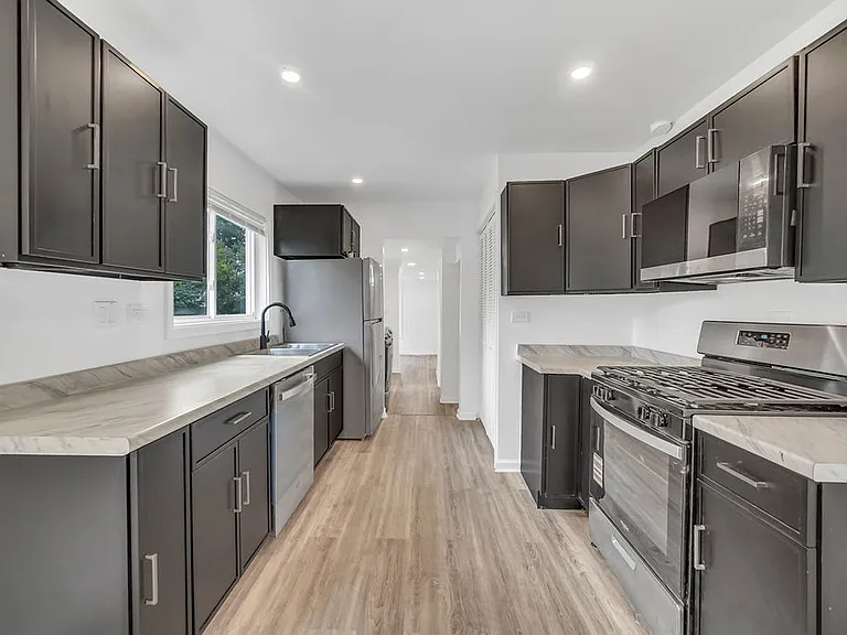 37544 N Columbus Ave — Photo 5