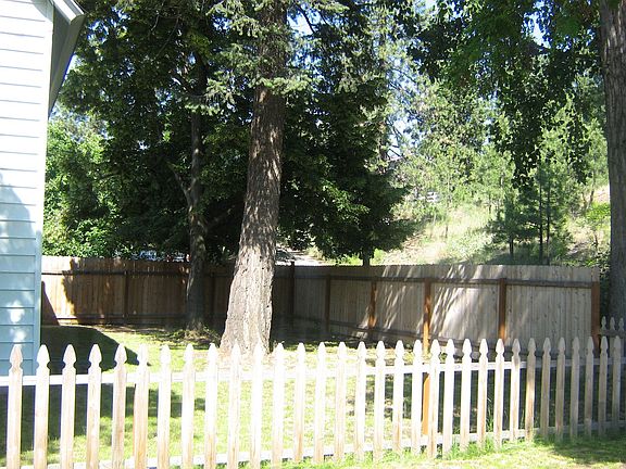 6-2006 front yard