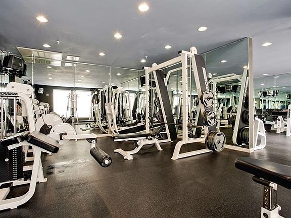 3rd image of 3225 Turtle Creek Blvd APT 1905