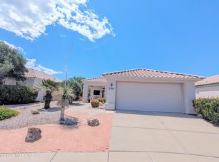 315 W Hopkins Vista Dr, Green Valley, AZ 85614