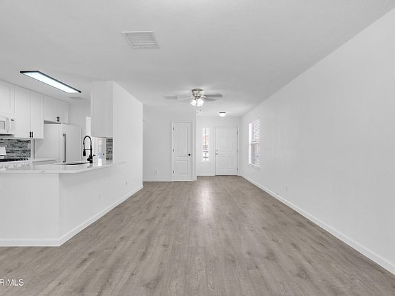 5th image of 11740 Riverstone Dr