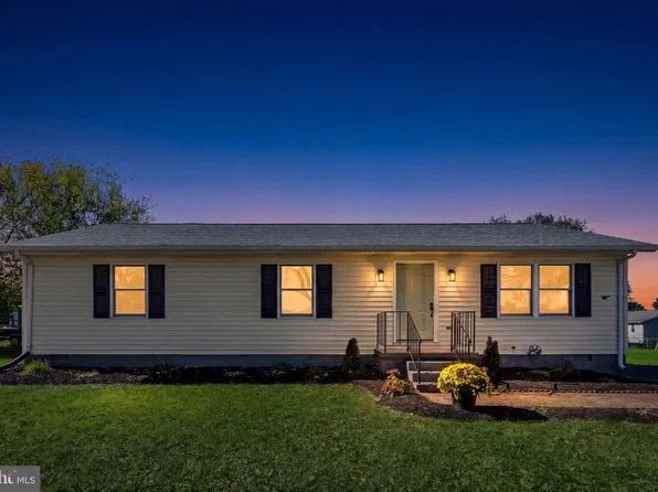 12236 Cedarwood Dr, Remington, VA 22734