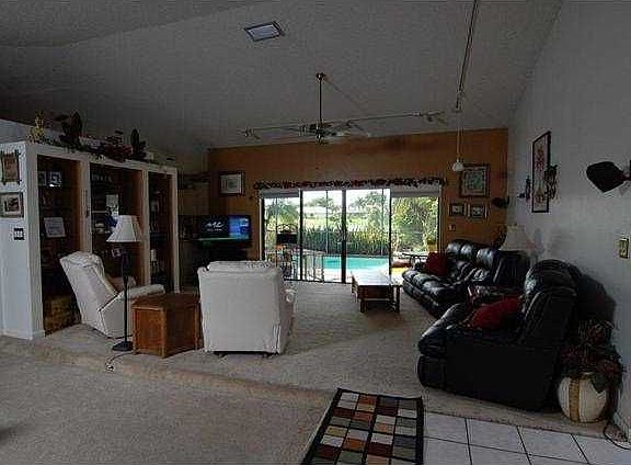 3rd image of 6388 NW 54th Dr