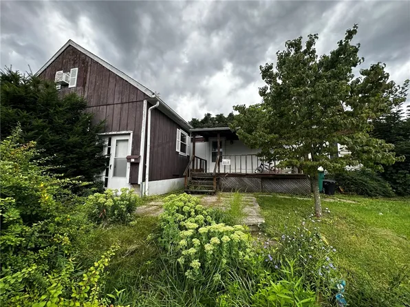 503 Charles St, Derry, PA 15627