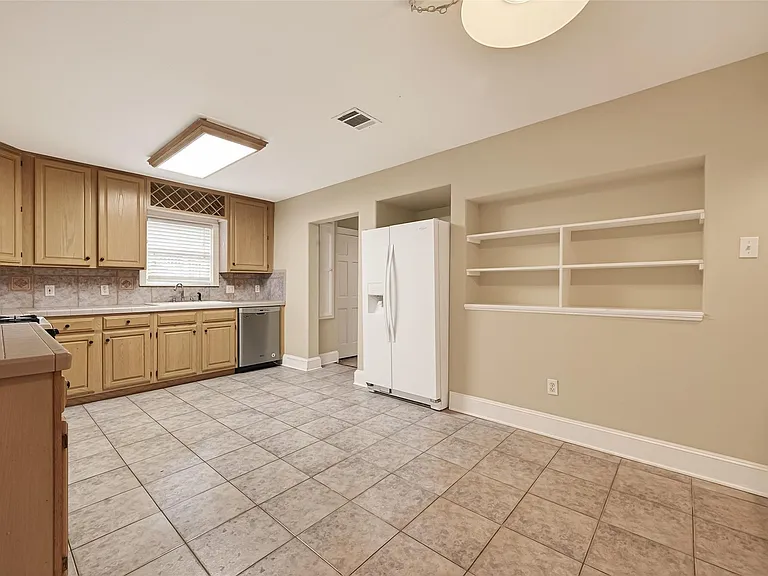 1807 Crocker St #A — Photo 2