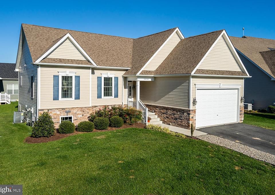1st image of 16736 Flatstone Cir