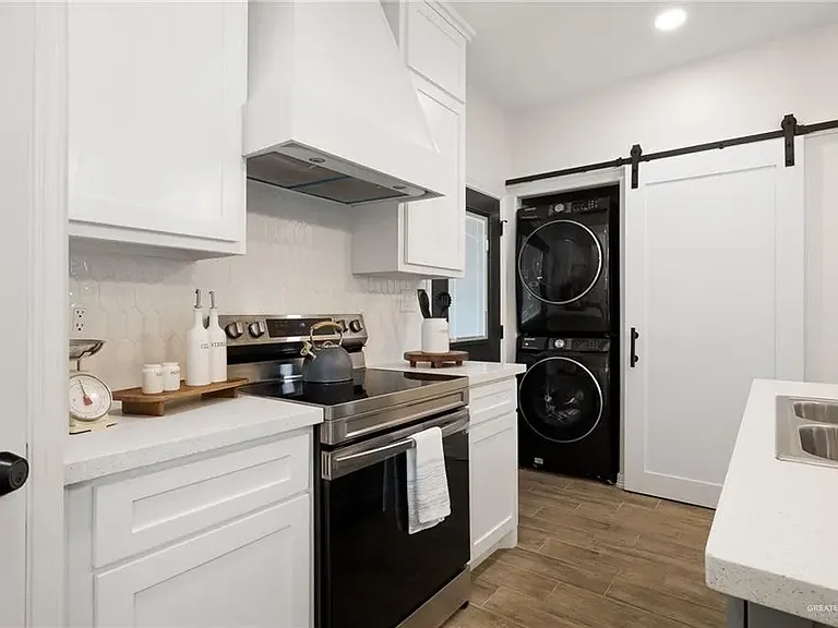 5904 Sandpiper Ave #3 — Photo 5