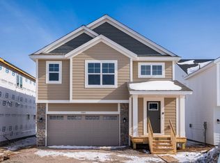 6862 102nd St S, Cottage Grove, MN 55016