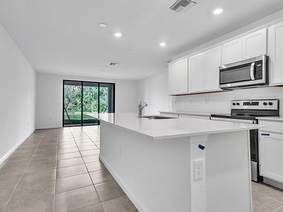 2nd image of 1541 Fells Cove Lane Cpe Unit 1