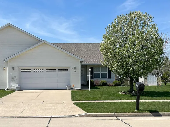 409 Capitol St, Savoy, IL 61874