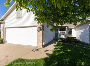 2044 Wyndham Hills Dr #7, Holt, MI 48842