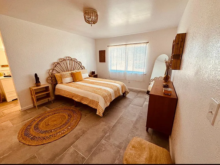 Adobe Dr — Photo 22