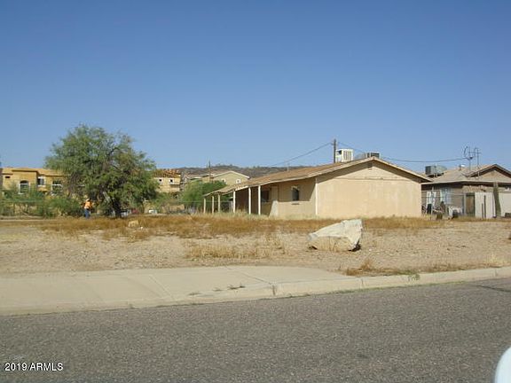 2nd image of 2842 W Louise Dr