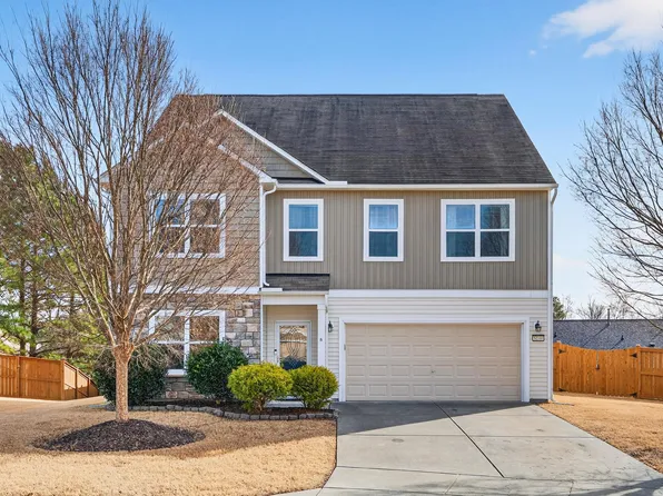 8144 Hovingham Way, Raleigh, NC 27616