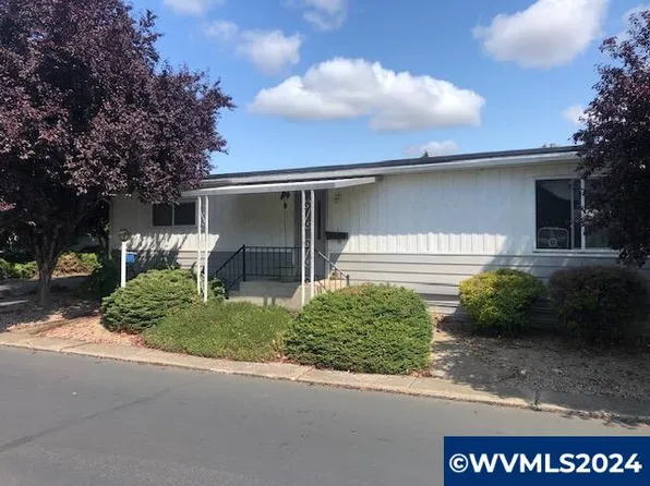 450 SE Lacreole Dr Unit 53, Dallas, OR 97338