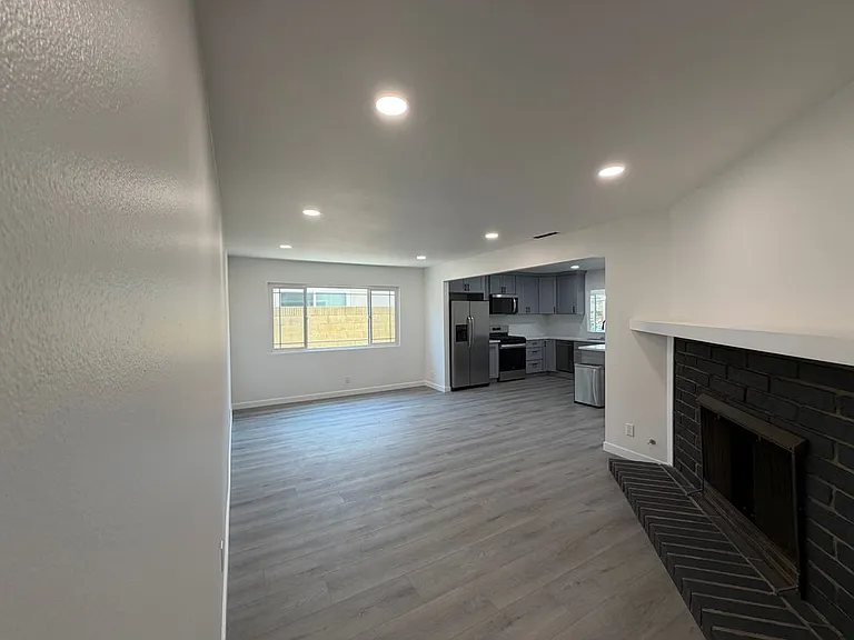 2512 W Fulcrum Pl — Photo 20