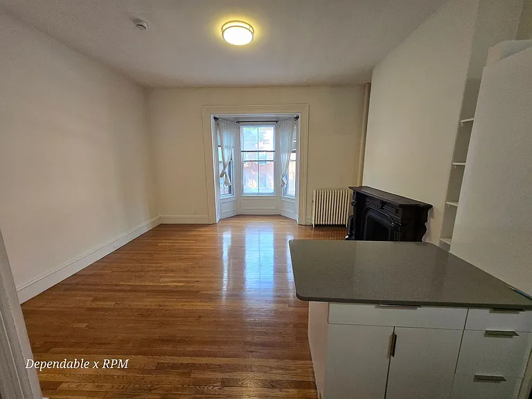 86 Charles Street — Photo 10