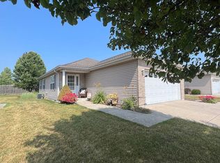 304 Carnation Ave NE, Demotte, IN 46310